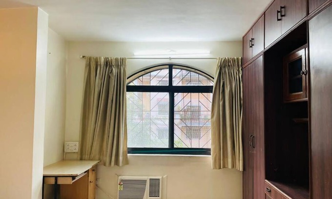 Koregaon Park Apartment | 3BHK AC Flat in Prime Location of Koregaon Park