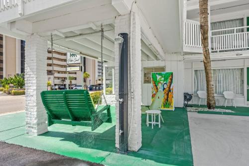 Ocean Drive Apartment | 3BR 2BTH Near the Beach Main St Pet Friendly