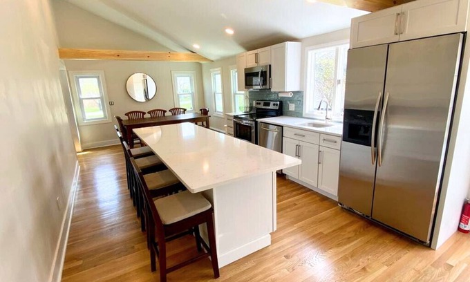 Greenbush House | 3BR Beachy Getaway