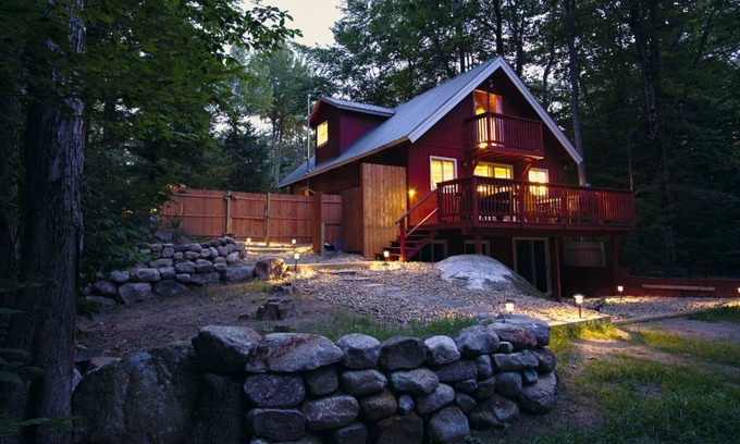 Eidelweiss Village Ski Chalet | 3BR Chalet with Private Beach and Dock, outdoor shower!