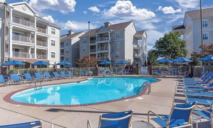 Pennington Bend Condo | 3br LO Spacious Condo on the River in Music City!