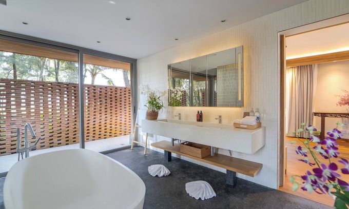 Ban Na Faek Villa | 3BR Luxury Beachfront Villa | Full Service & Private Pool | Natai Phuket