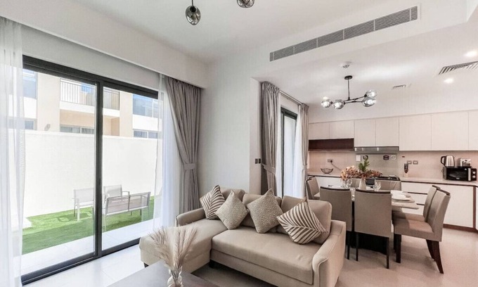 Dubai House | 3BR + Maid Villa in Camelia - Arabian Ranches 2