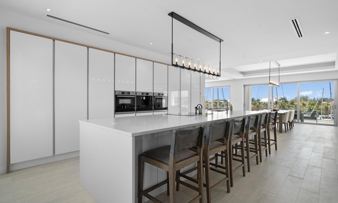 Palm Cay Condo | 3BR Marina Penthouse w/Balcony + Beach Access