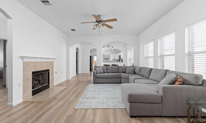 Pioneer Crossing House | 3BR+Office - Work & Family Ready