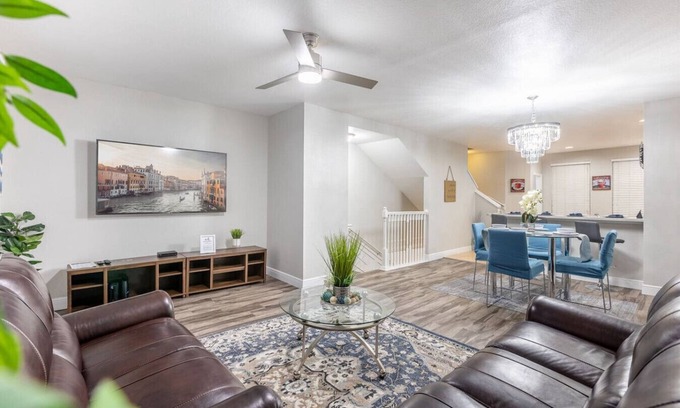 Florida Central Atlantic Coast House | 3BR Townhouse 10 min from Universal Studios