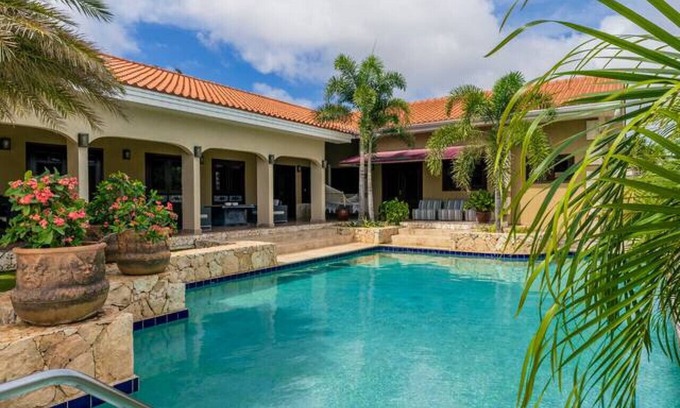 Oranjestad Villa | 3BR Villa Serene Grace w/Private Pool by Bocobay