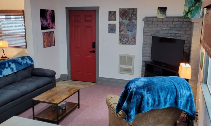 Baker City Cottage | 3rd Street Stop-cottage house,walking distance to middle of town and activities