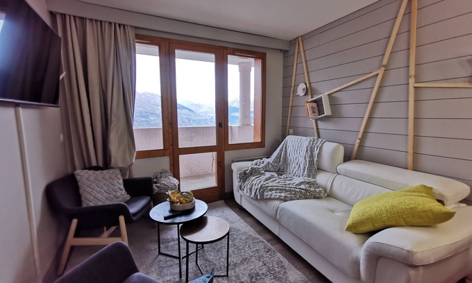 La Plagne-Tarentaise Apartment | 4/6-person apartment with balcony, on the slopes, fully renovated