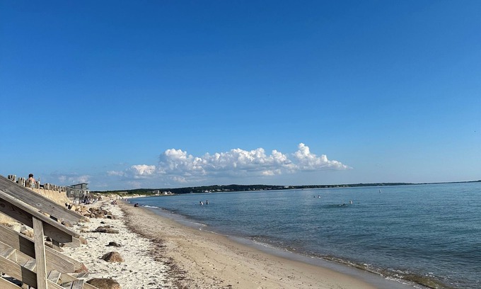 West Falmouth House | 4 bdr, 2 ba in West Falmouth, Old Silver beach, private 0.5 ac backyard