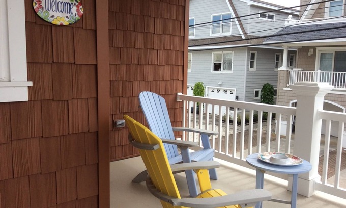 Gold Coast Condo | 4 BDR/2 Bath condo, 5 houses from Ocean City's Gold Coast beach
