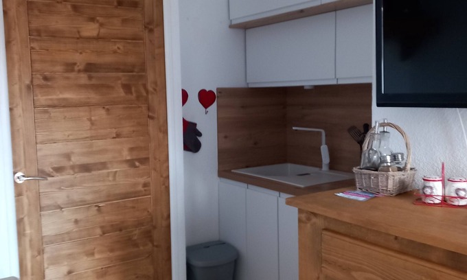 Risoul Apartment | 4-bed apartment in Altair residence. Direct access to the slopes.