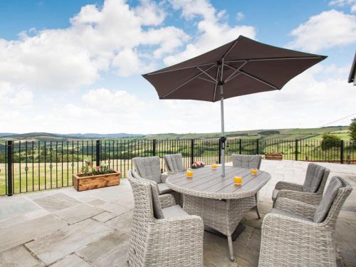 Denbigh House | 4 Bed in Denbigh 62368