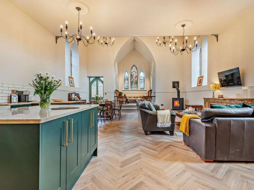Lower Soudley House | 4 Bed in Soudley 94433