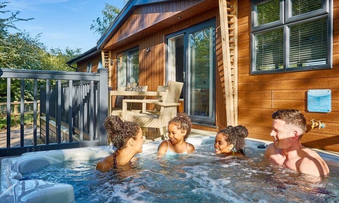 Pentney Ski Chalet | 4 bedroom accommodation in Pentney, King&rsquo;s Lynn