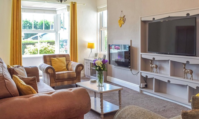 Cross Inn Cottage | 4 bedroom accommodation in New Quay