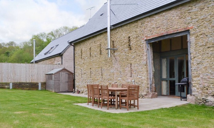 Fownhope Cottage | 4 bedroom accommodation in Prior’s Frome, near Mordiford