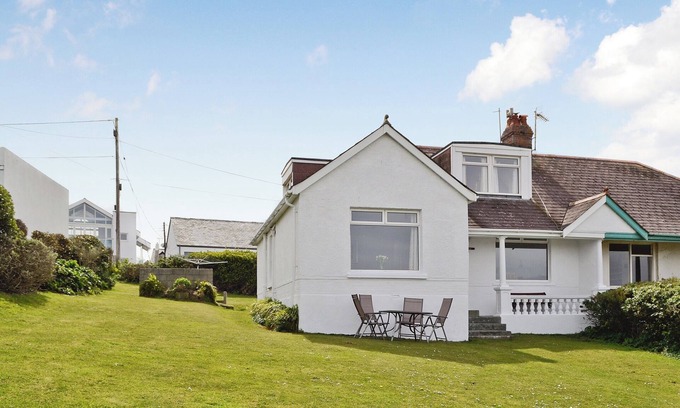 Polzeath Cottage | 4 bedroom accommodation in Polzeath