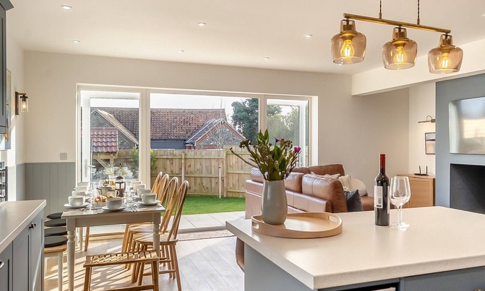 Bacton Cottage | 4 bedroom accommodation in Bacton