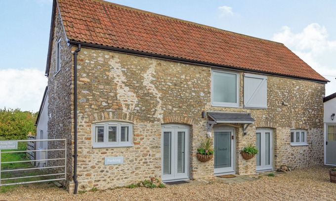 Bishopswood Cottage | 4 bedroom accommodation in Bishopswood, near Honiton