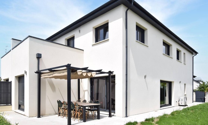 Grentheville House | 4 bedroom amazing home in GRENTHEVILLE