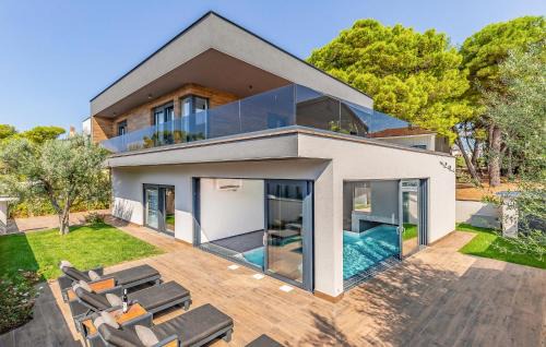 Fazana House | 4 Bedroom Awesome Home In Fazana