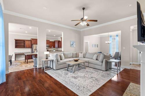 Lake Charles House | 4 Bedroom Family Home in Lake Charles La