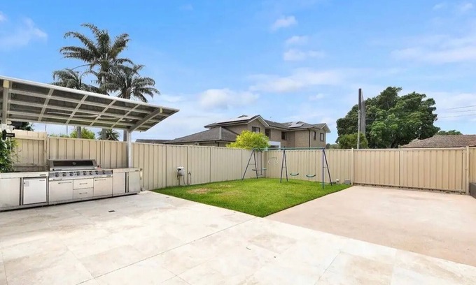 Canada Bay House | 4 bedroom home with bay views