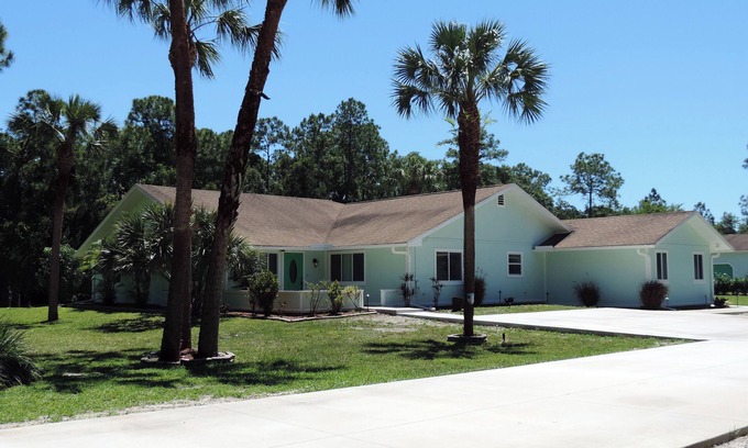 Rural Estates House | 4-bedroom house in brilliant Naples with AC, WiFi