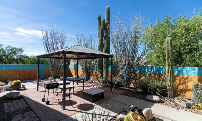 Tucson House | 4-bedroom house in lovely Tucson with WiFi, AC