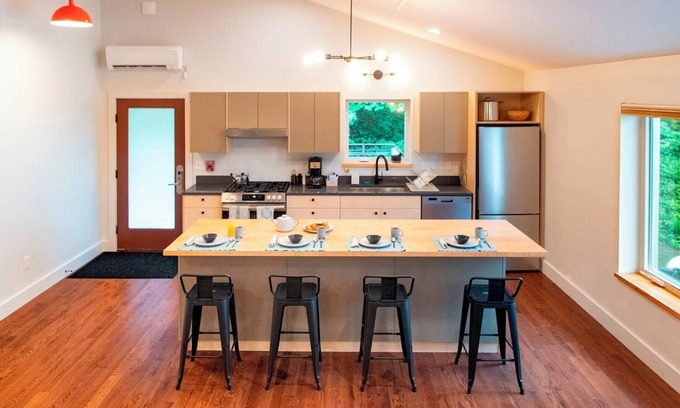 Waitsfield Apartment | 4-bedroom Monroe Skyline Apartment in Waitsfield, VT