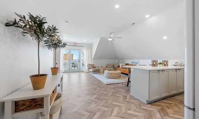 Sandusky Condo | 4 Bedroom Stylish Downtown Condo