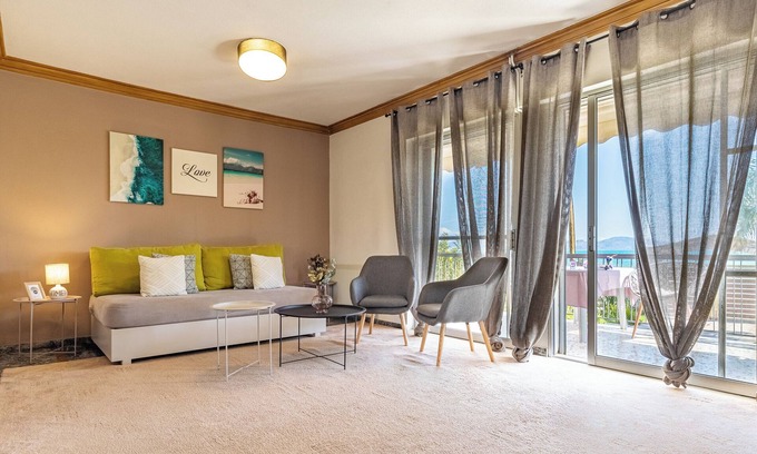 Kefalari Villa | 4-bedroom villa in lovely Mili with AC, WiFi. Enjoy a relaxing stay