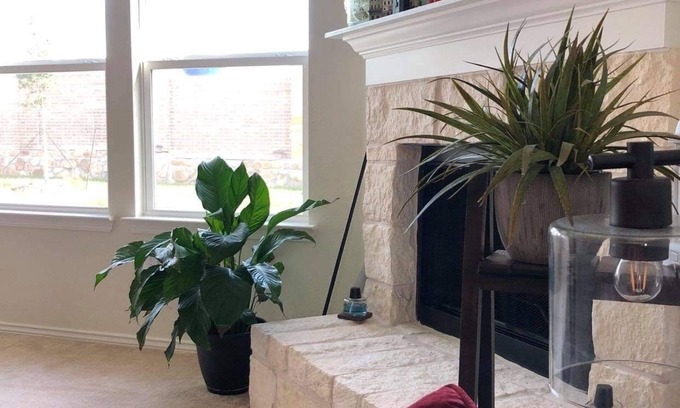 Aubrey House | 4 Bedrooms/2Bath Extremely clean Home Two Years old