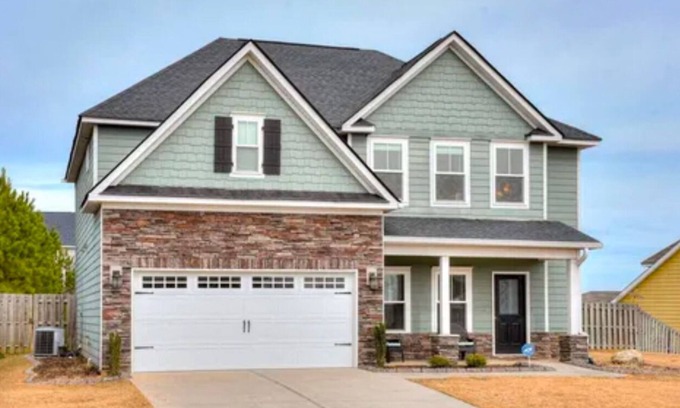 Grovetown House | 4 bedrooms 3 FULL baths- Large Outdoor Living Space- 20 minutes to the Masters!