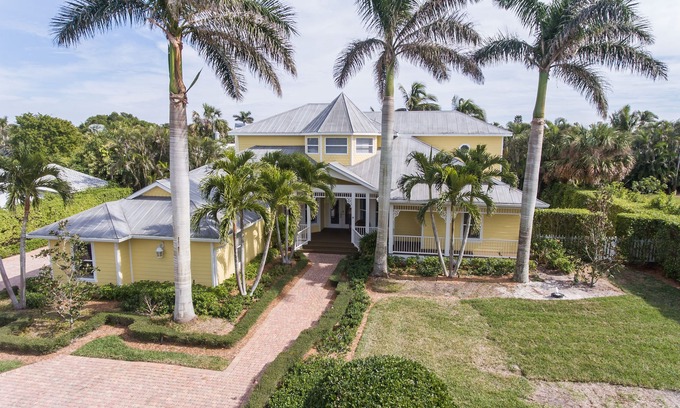 Coquina Sands House | 4 BR LUXURY ESTATE POOL HOME. Pet friendly. Minutes to Beach. Sleeps 10