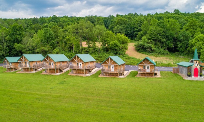 Oneida Cabin | #4 Cabin, cottages, fishing, Hunting, Trails, nature, creek, ponds, lakes