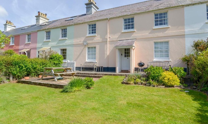 Hope-Cove House | 4 Coastguards Cottage