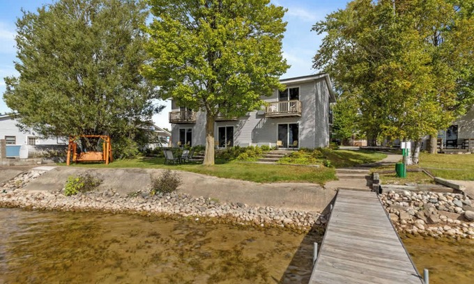 Lake City Apartment | 4 Compact Combined Family Studios