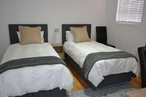 Klerksdorp House | 4 Kiaat Suites