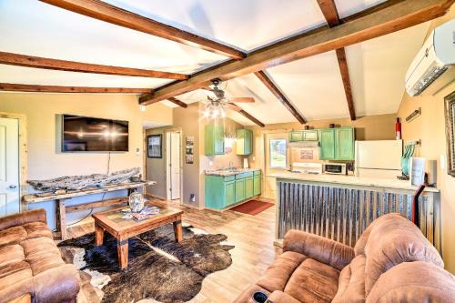 Rockport House | 4 Mi to Beach and Fishing Rockport Cottage with Deck!