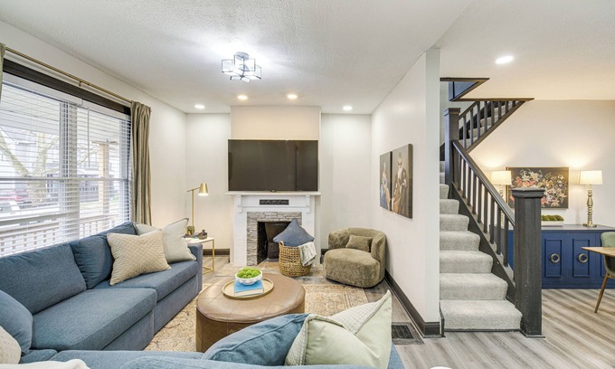 Cleveland House | 4 Mi to Dtwn: Modern Retreat w/Yard in Cleveland
