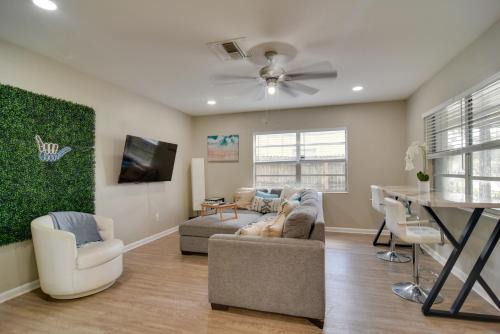 Tampa House | 4 Mi to Dtwn Pet-Friendly Tampa Retreat