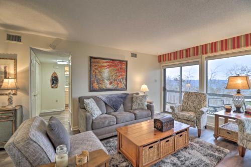 Fairfield Bay Apartment | 4 Mi to Lake Unit with Pool Access in Fairfield Bay
