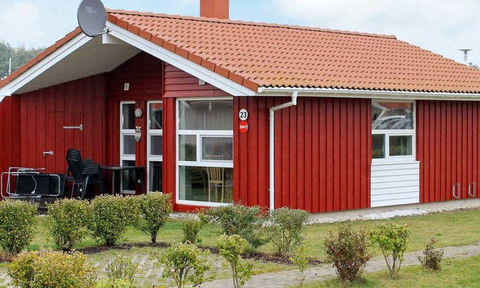 Lensterstrand House | 4 person holiday home in GROEMITZ
