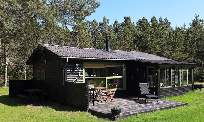 Ho House | 4 person holiday home in Oksbøl