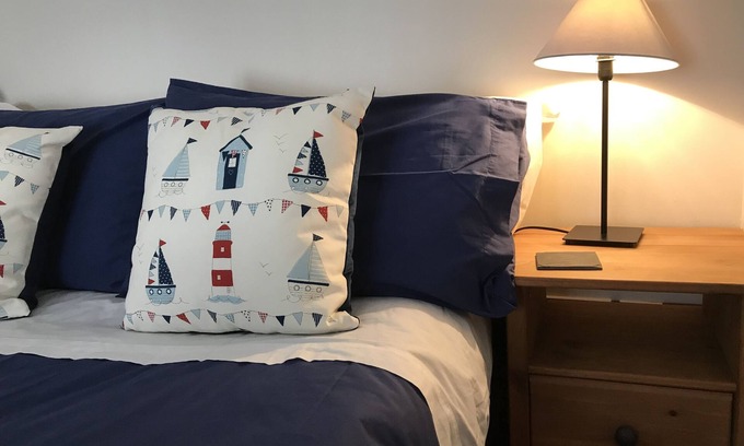 Saxmundham Cottage | 4* Rated Town Cottage for couples or solo travellers, close to Heritage Coast