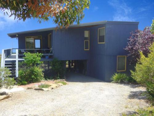 Normanville House | 4 Robert Norman Street
