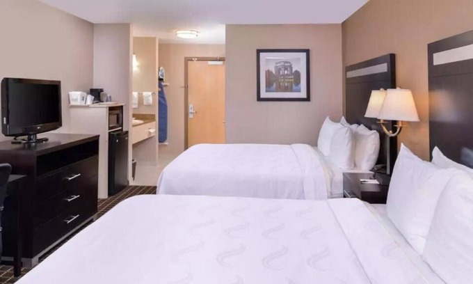 South San Francisco House | 4 x Non-Smoking Two Queens Room at Hotel Nova SFO By FairBridge