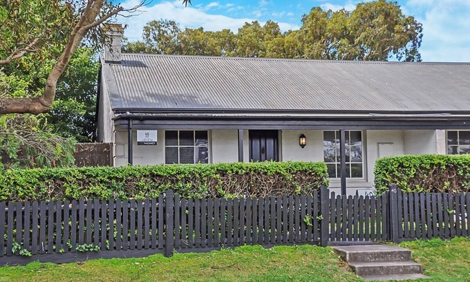Port Fairy Cottage | 40 Regent, close to the fabulous attractions beautiful Port Fairy has to offer!